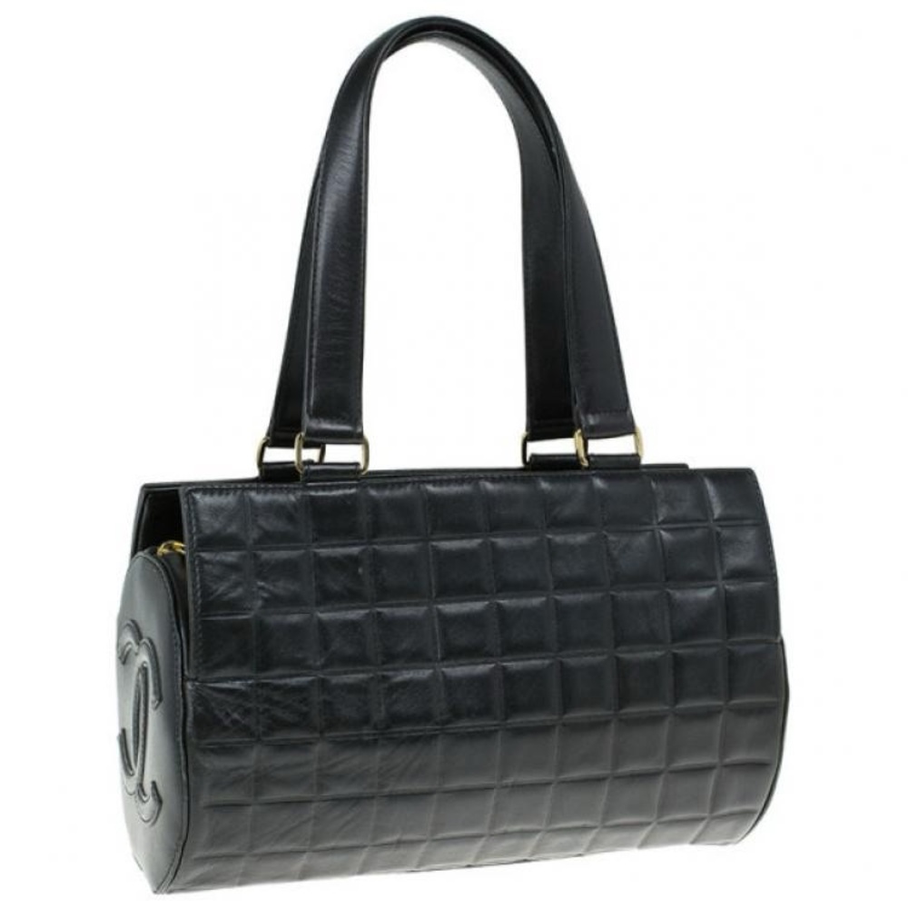 ❌SOLD❌ Chanel Black Leather Chocolate Bar Barrel Bag